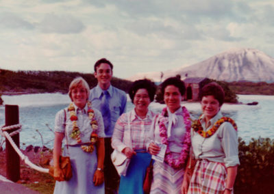 Hawaii team Lori Gagne, Robert Brown, Jackie Potash, Kathy Stanley w Mrs Kamiyama 1977